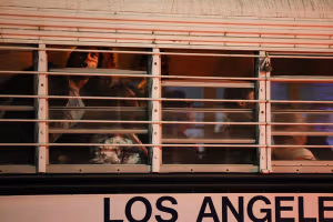 تعدادی از ایرانیان پناهجو در لس‌آنجلس پس از حمله آمریکا به تاسیسات هسته‌ای بازداشت شدند