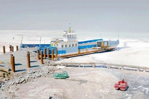 نماینده مجلس: دریاچه ارومیه به دلیل سیاست‌های غلط خشک شد