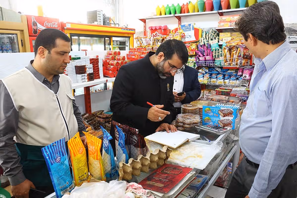 ‘Buy now, pay later’ culture spreads to Iran’s corner shops due to cash crunch