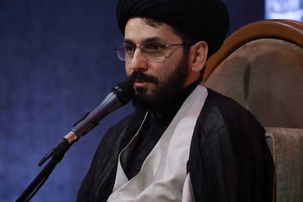 مدرس حوزه علمیه: اگر هر خانواده روسری یا خودکار ایرانی بخرد هزاران شغل ایجاد می‌شود