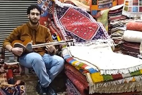 موسیقی‌دان بهائی، پس از ۴۵ روز بازداشت همچنان از ملاقات با وکیلش محروم مانده است