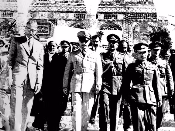بازدید محمدرضاشاه از بخش شرقی اورشلیم و مسجد الاقصی، آبان ۱۳۳۸