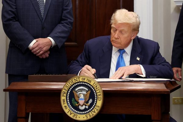 ترامپ تعرفه‌های جدید آمریکا برای تمام کشورها را اعلام کرد