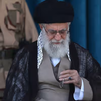 «یک ربع به سقوط»؛ نشانه‌های فروپاشی در جمهوری اسلامی