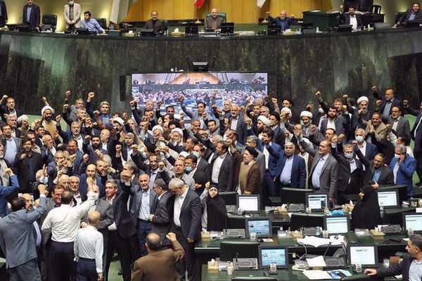 چرخش واژگان و تداوم نگاه امنیتی؛ «بانک اطلاعات ایرانیان خارج کشور» واقعا چیست؟