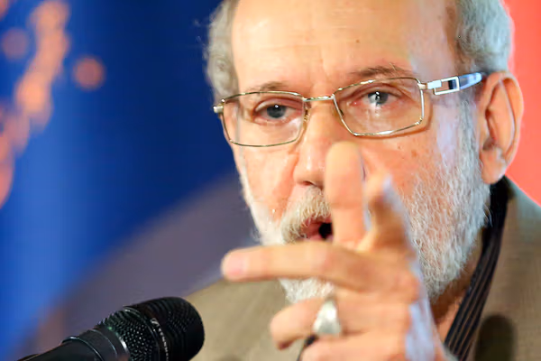 علی لاریجانی؛ بازجوی فیلسوف، سپاهی با لباس مبدل