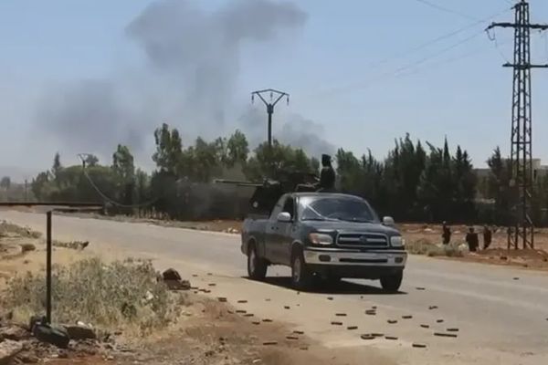 درگیری‌ها در شهر دروزی‌نشین سوریه منجر به کشته شدن ۱۰۰ نفر و اعلام حکومت نظامی شد