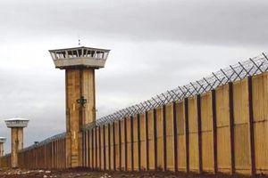 بازدید مقام‌های قضایی از فشافویه پس از اعتراض زندانیان ناتمام ماند