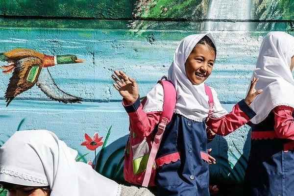 آیین‌نامه جدید آموزش و پرورش هزاران دانش‌آموز افغانستانی را از تحصیل در ایران محروم کرد