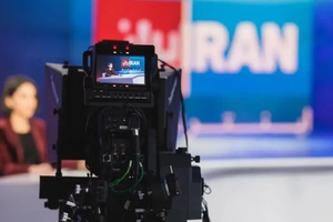 سپاه اعضای خانواده مجری ایران‌اینترنشنال را بازداشت کرد تا او را مجبور به استعفا کند